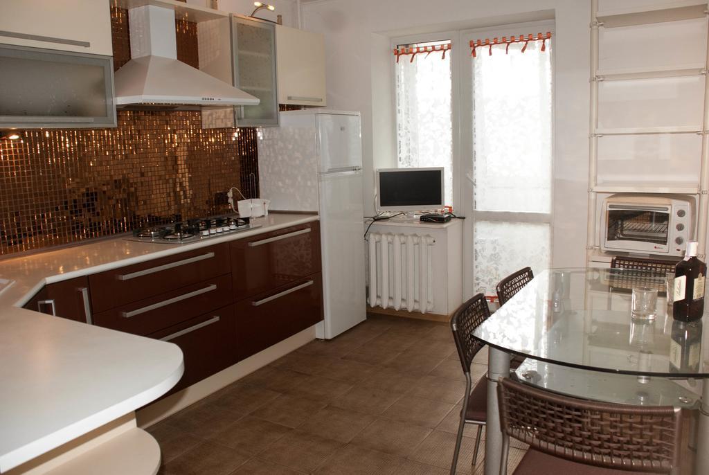 לבוב Apartment On Akademika Lazarenka 48A מראה חיצוני תמונה